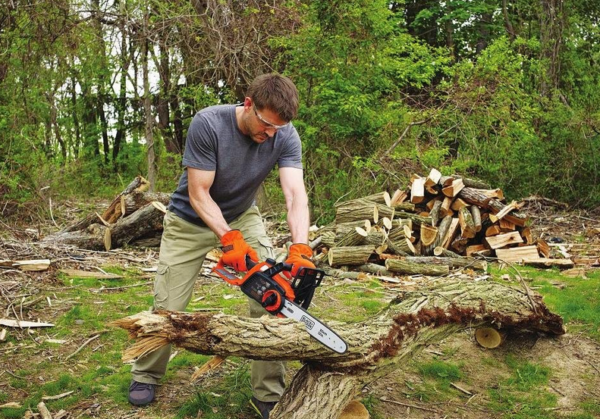 Best Chainsaws for Home use.Best Chainsaw to Buy for a Homeowner